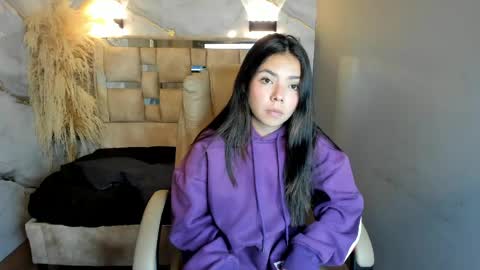 Snapshot of _mave chatting on May 22, 8:14 pm Mave online show from May 22, 8:14 pm