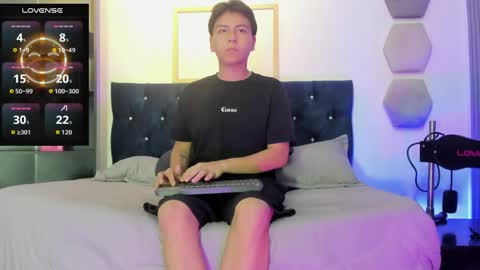 Snapshot of _maximo_1 chatting on June 5, 1:17 pm _maximo_1 online show from June 5, 1:17 pm