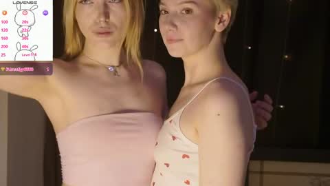 Elva and Kate  online show from May 28, 6:32 am