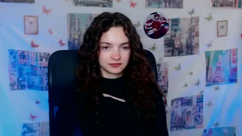 Snapshot of _megasta chatting on April 22, 12:07 pm Susie online show from April 22, 12:07 pm