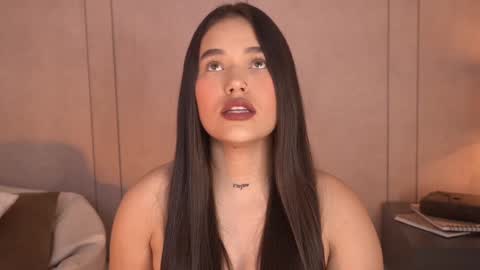 Snapshot of _meghan_gomez1_ chatting on February 8, 7:16 pm online show from February 8, 7:16 pm