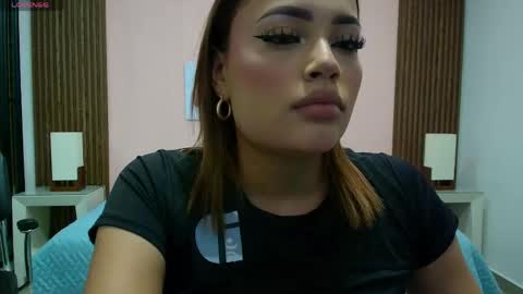 Snapshot of _meliblue chatting on April 22, 7:15 pm Meli online show from April 22, 7:15 pm