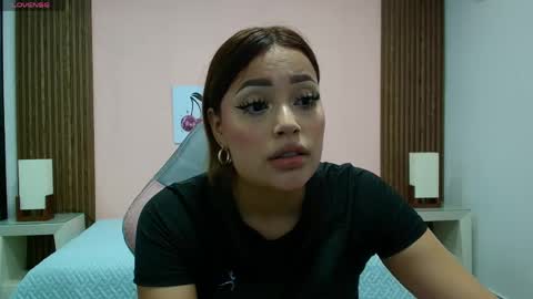 Snapshot of _meliblue chatting on May 2, 7:41 pm Meli online show from May 2, 7:41 pm