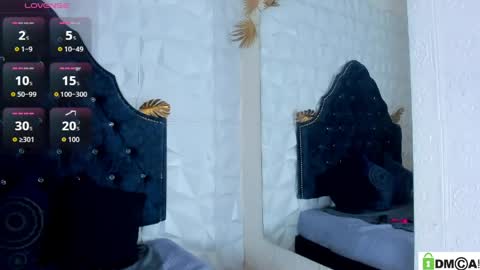 Snapshot of _mia_milf_ chatting on May 13, 9:44 pm _mia_milf_ online show from May 13, 9:44 pm