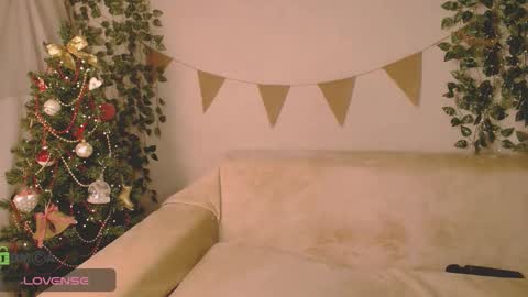 Snapshot of _mia_more chatting on January 5, 12:20 am Mia online show from January 5, 12:20 am