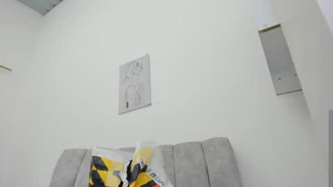Miarose online show from June 19, 2:10 pm