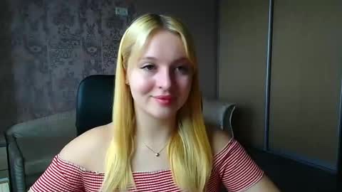 Melanie online show from April 18, 10:52 am