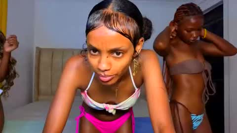 Mimi online show from March 15, 2:17 am