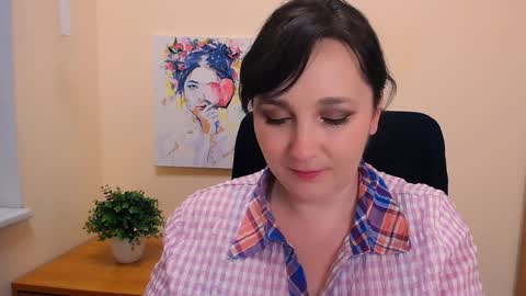 Miranda online show from February 6, 1:32 pm