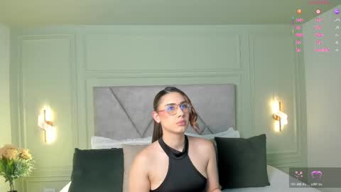 kimberley cruz online show from November 18, 11:47 am