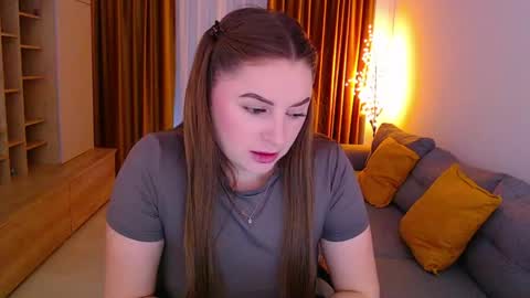 Snapshot of _miss_mia chatting on April 23, 7:30 am Mia online show from April 23, 7:30 am
