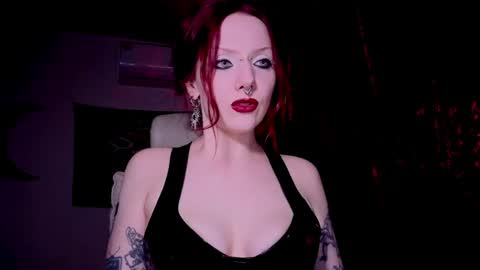 Snapshot of _misseva_ chatting on May 18, 8:36 pm Miss Eva. if anyone in NYK to fuck here is sissy sn - online show from May 18, 8:36 pm