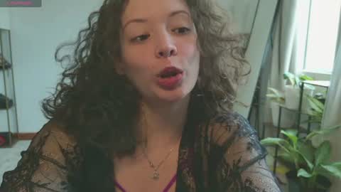 Snapshot of _missmariaa_ chatting on July 12, 7:49 pm Mara Independent model online show from July 12, 7:49 pm