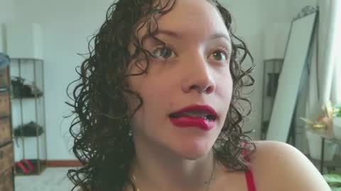 Snapshot of _missmariaa_ chatting on July 19, 6:33 pm Mara Independent model online show from July 19, 6:33 pm