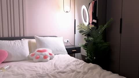 alienmito online show from February 3, 6:22 am