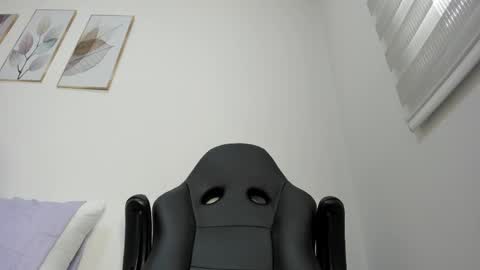 Snapshot of _molly_rosse_ chatting on May 14, 11:50 am _molly_rosse_ online show from May 14, 11:50 am