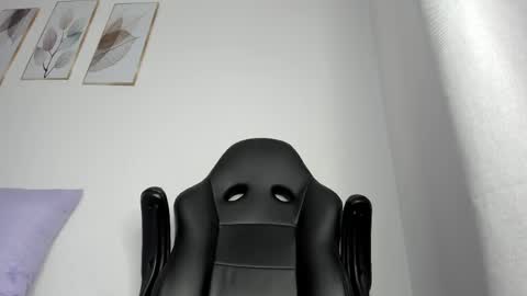 Snapshot of _molly_rosse_ chatting on May 20, 11:49 am _molly_rosse_ online show from May 20, 11:49 am