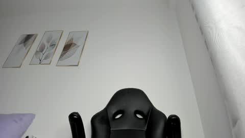 Snapshot of _molly_rosse_ chatting on May 23, 12:09 pm _molly_rosse_ online show from May 23, 12:09 pm
