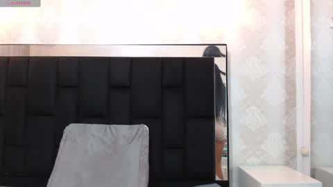 Snapshot of _mollyy chatting on January 17, 7:38 pm Molly online show from January 17, 7:38 pm