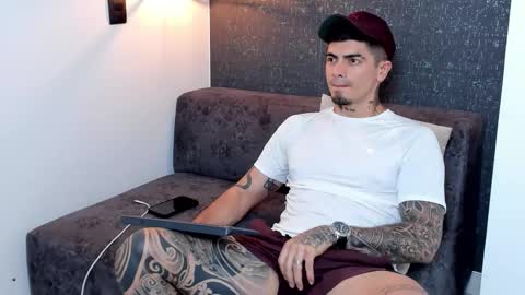 _mrcock_ online show from January 16, 5:33 am