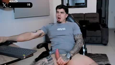 Snapshot of _mrcock_ chatting on July 11, 12:57 am _mrcock_ online show from July 11, 12:57 am