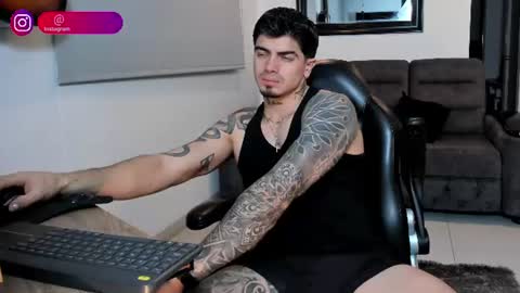 Snapshot of _mrcock_ chatting on July 14, 5:01 am _mrcock_ online show from July 14, 5:01 am
