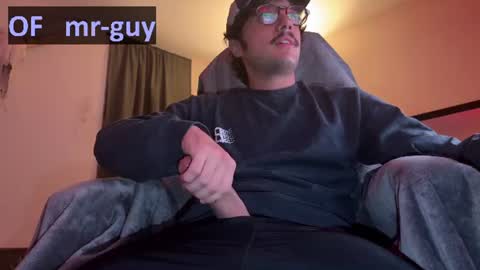 _mrguy_ online show from July 14, 8:19 am