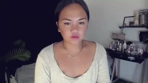 Snapshot of _mslibaylibay_ chatting on May 31, 1:29 pm Angel online show from May 31, 1:29 pm