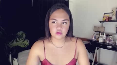 Snapshot of _mslibaylibay_ chatting on June 2, 6:04 am Angel online show from June 2, 6:04 am