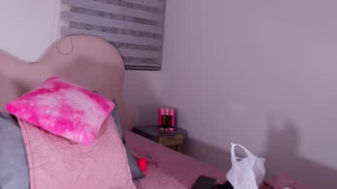 Luna online show from April 12, 3:00 am