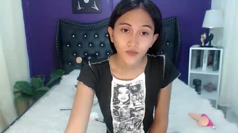 jenny claire online show from April 24, 5:10 am