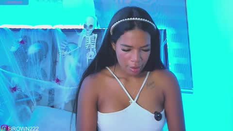 naomi brown online show from October 21, 3:51 am