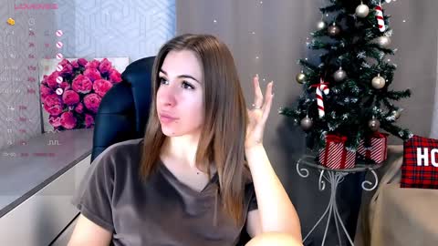 Snapshot of _naughty_megan_ chatting on December 29, 6:35 am Megan online show from December 29, 6:35 am