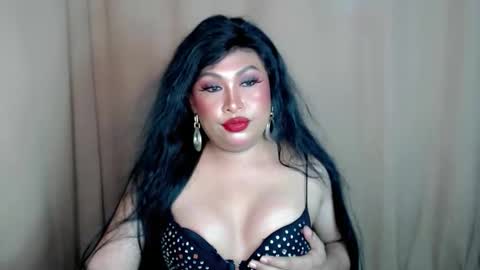 Snapshot of _negbrown69_ chatting on February 7, 5:27 pm _negbrown69_ online show from February 7, 5:27 pm