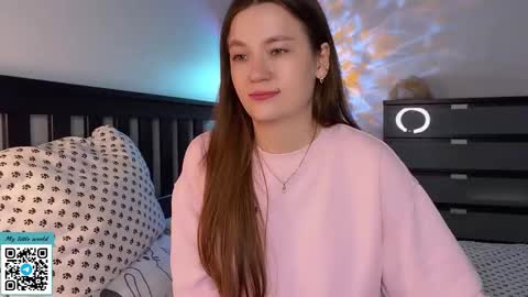 Mia with a big heart  online show from September 9, 3:00 pm