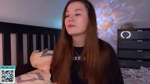 Mia with a big heart  online show from September 11, 10:48 am