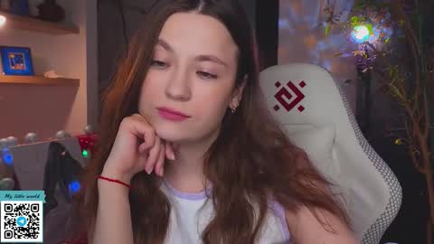 Mia with a big heart  online show from December 16, 10:42 am