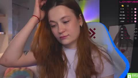 Snapshot of _nemalkovamia chatting on June 1, 11:01 am Mia with a big heart online show from June 1, 11:01 am
