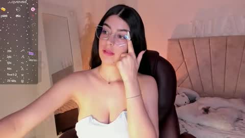 Niah  You can call me Ni or cutie haha online show from January 18, 11:22 pm