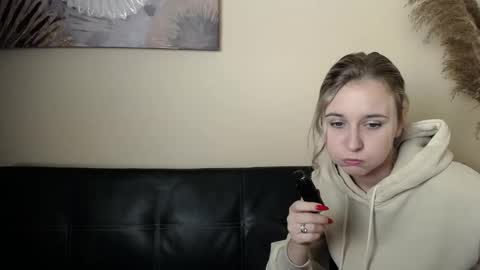 Nica online show from November 5, 11:32 am