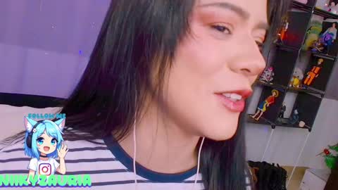 niiky online show from February 5, 2:00 pm