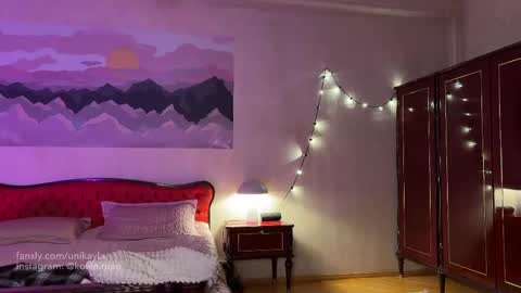 Snapshot of _octopussy_ chatting on February 16, 7:59 am Mikayla online show from February 16, 7:59 am