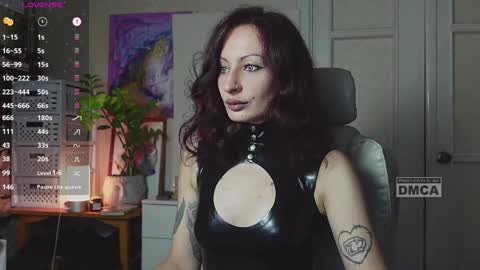 Snapshot of _owner_ chatting on December 26, 10:59 am The Supreme Goddess Rose online show from December 26, 10:59 am