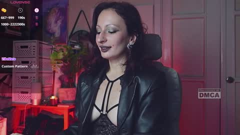 Snapshot of _owner_ chatting on January 5, 12:53 pm The Supreme Goddess Rose online show from January 5, 12:53 pm