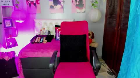 pamela online show from November 21, 8:29 pm