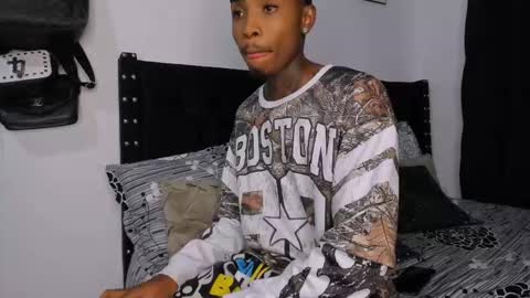 Kevin  online show from November 13, 10:30 pm