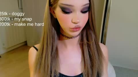 Snapshot of _paprika chatting on April 24, 8:55 pm _paprika online show from April 24, 8:55 pm