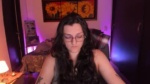 Snapshot of _peach__ chatting on September 21, 4:25 am violeta ig online show from September 21, 4:25 am