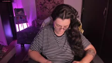 Snapshot of _peach__ chatting on July 12, 4:25 am violeta ig online show from July 12, 4:25 am