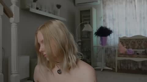 Snapshot of _penisflytrap_ chatting on May 27, 1:30 pm Viktoria online show from May 27, 1:30 pm